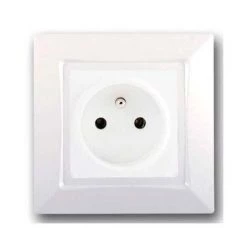 SIEMENS DELTA ONE PRISE DE COURANT 2P+T COMPLET BLANC SIE003667